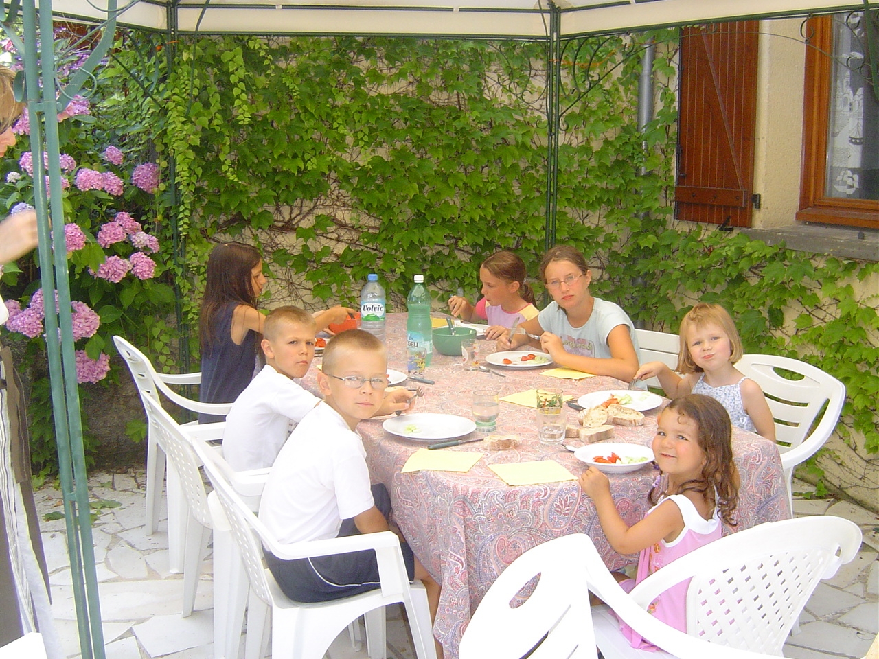 un djeuner des petits-enfants  Maladarse en 2006